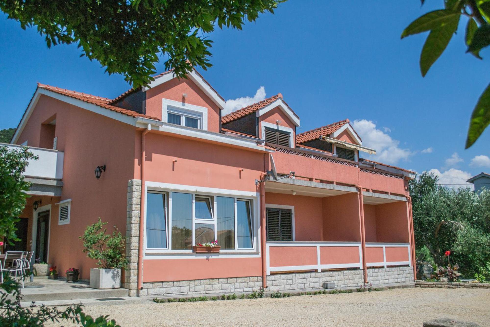 Apartment Javoran Zvonko 690a *