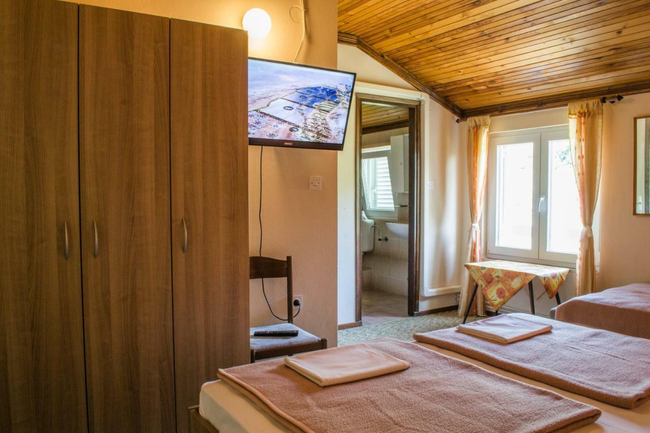Javoran Zvonko 690a Apartment Banjol